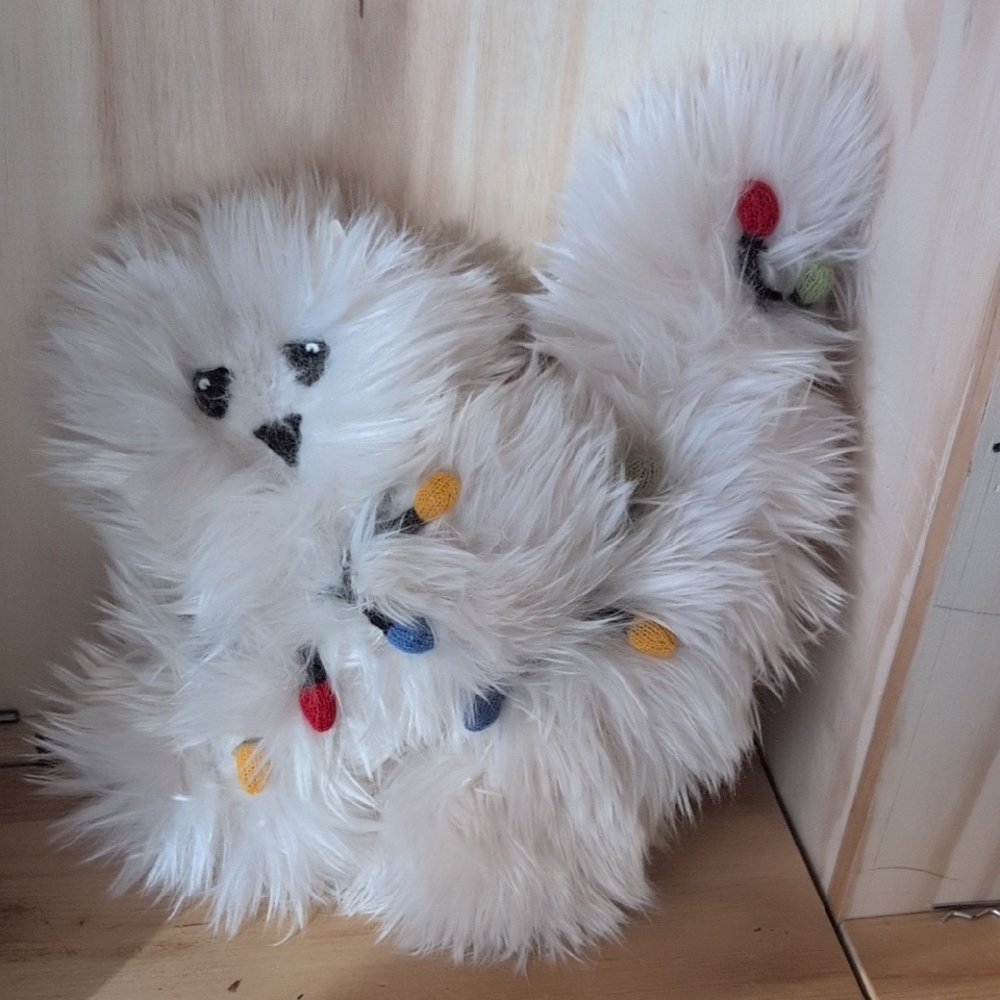 Pottery Barn National Lampoon Christmas Vacation Aunt Bethany's Cat Pillow NWT